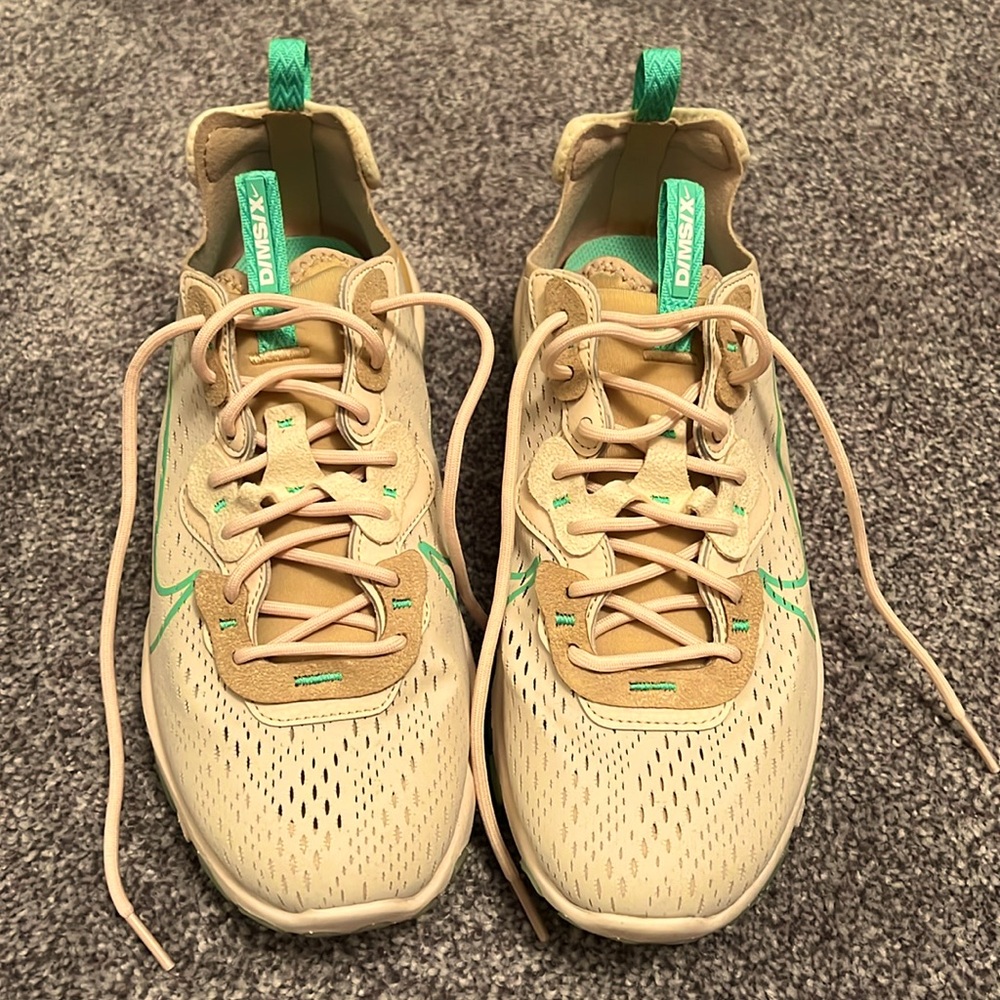 Nike D/MS/X